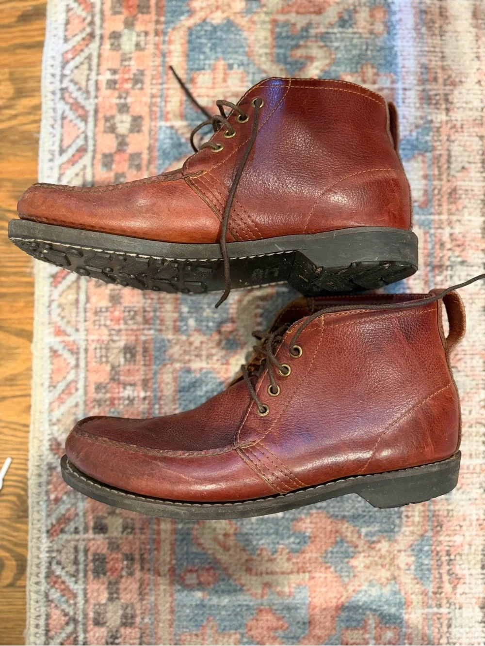 Gokey Chukka Boots in Chestnut Brown